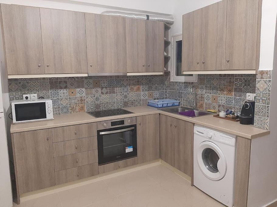 Appartement Modern Apartmen In Athina à Athènes Extérieur photo